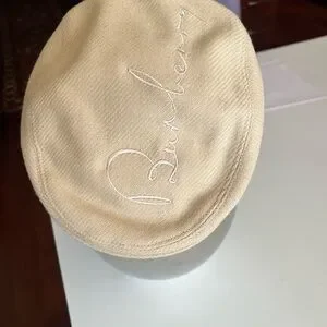Burberry | Accessories | Burberry Beige Flat Cap  display picture 3
